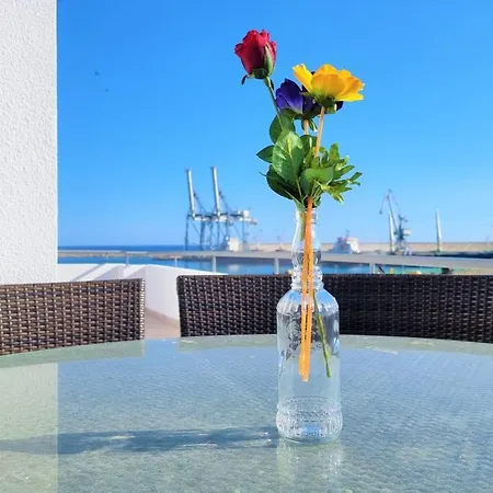 Daire With 360° Balcony And Direct Sea And Harbour View!