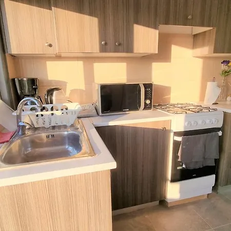 With 360° Balcony And Direct Sea And Harbour View! Daire Larnaca